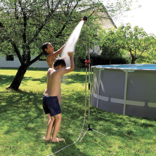 garten-dusche-claber-dreibein